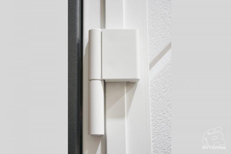 Puertas de garaje con bisagras laterales